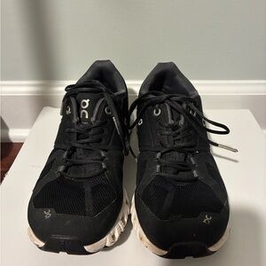 Women’s On Cloud CloudTech running shoes